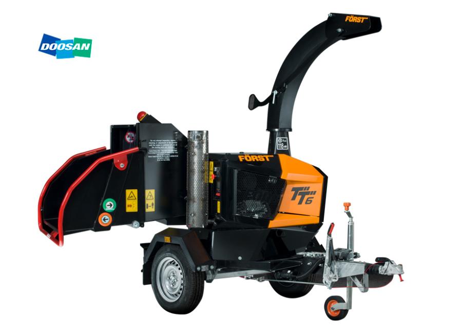 BIOTRITURADORA REMOLQUE CON MESA GIRATORIA FORST DOOSAN DPF 55HP - 200 MM
